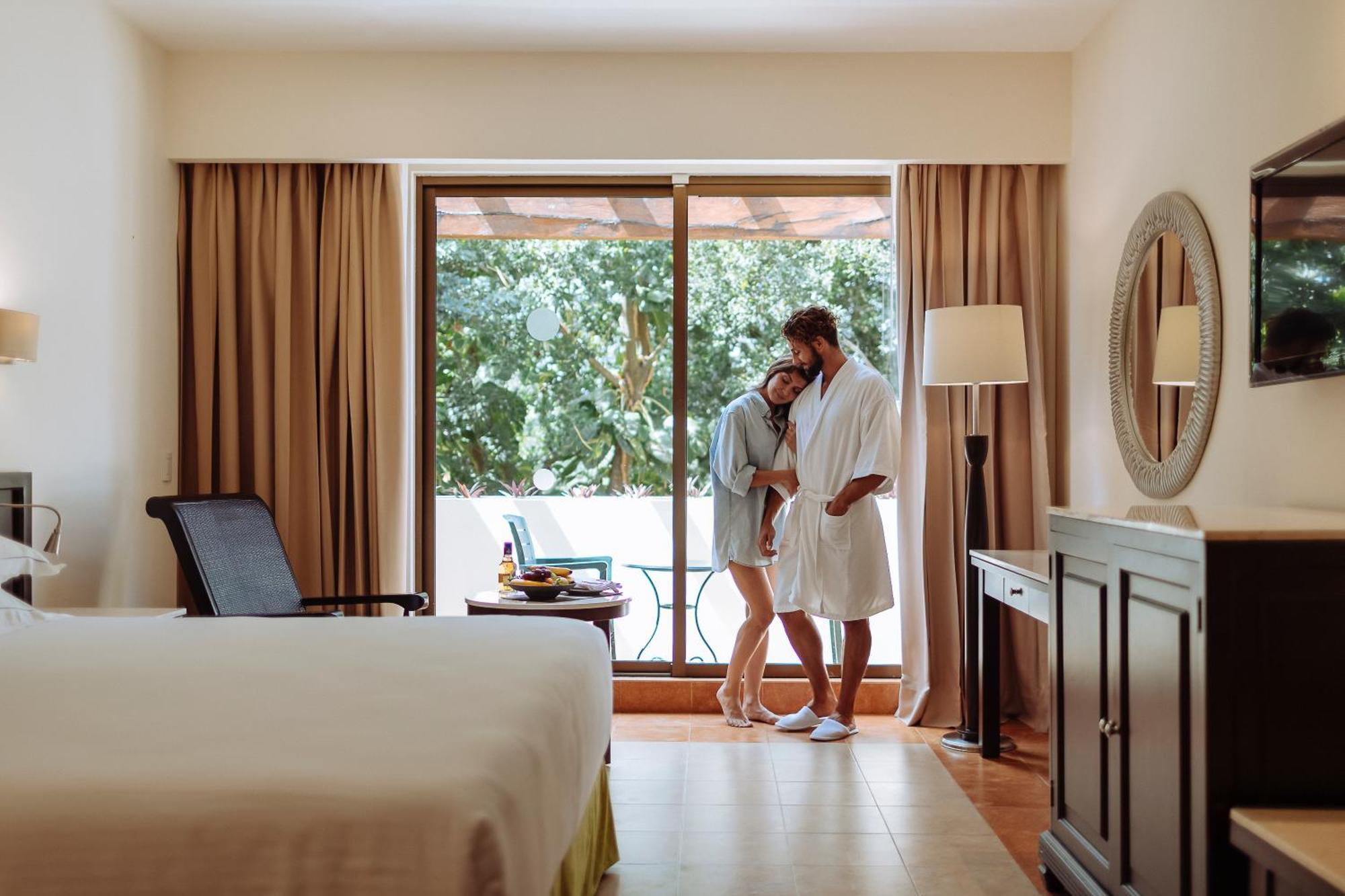 ออคซิเดนตัล แอท ชกาเรต เดสติเนชั่น - ออล อินคลูซีฟ Hotel ปลายาเดลการ์เมน ภายนอก รูปภาพ